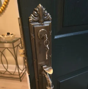 Read more about the article How to Get a Spare Key Made Near Tribeca?